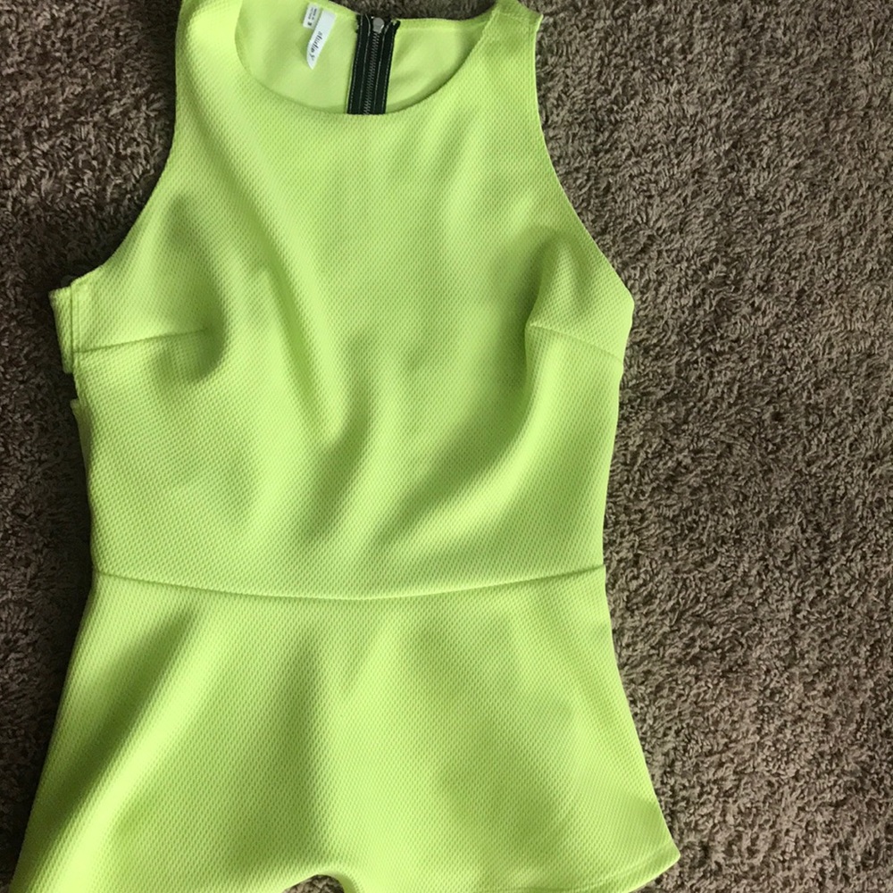Neon blouse 👚 medium size